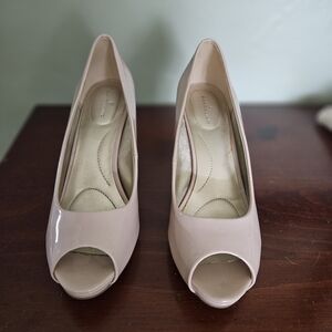 Bandolino Pink Cream Peep-Toe Heels